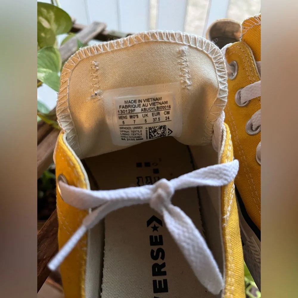 Converse Chuck Taylor All Star Low Top Sneakers -Yellow - Picture 4 of 5